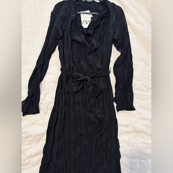 New Zara pleated wrinkle look midi dress - Picture 7 of 7